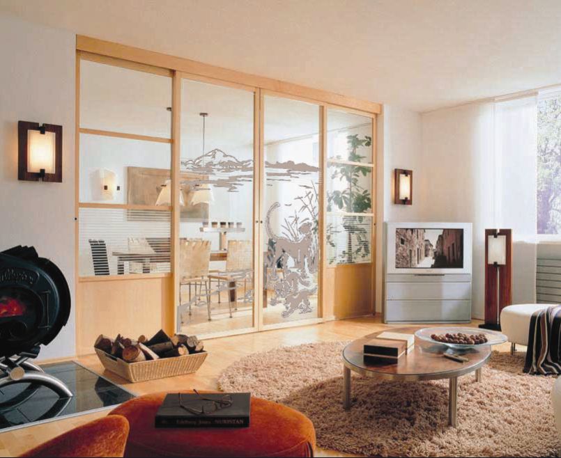 Стеклянные двери